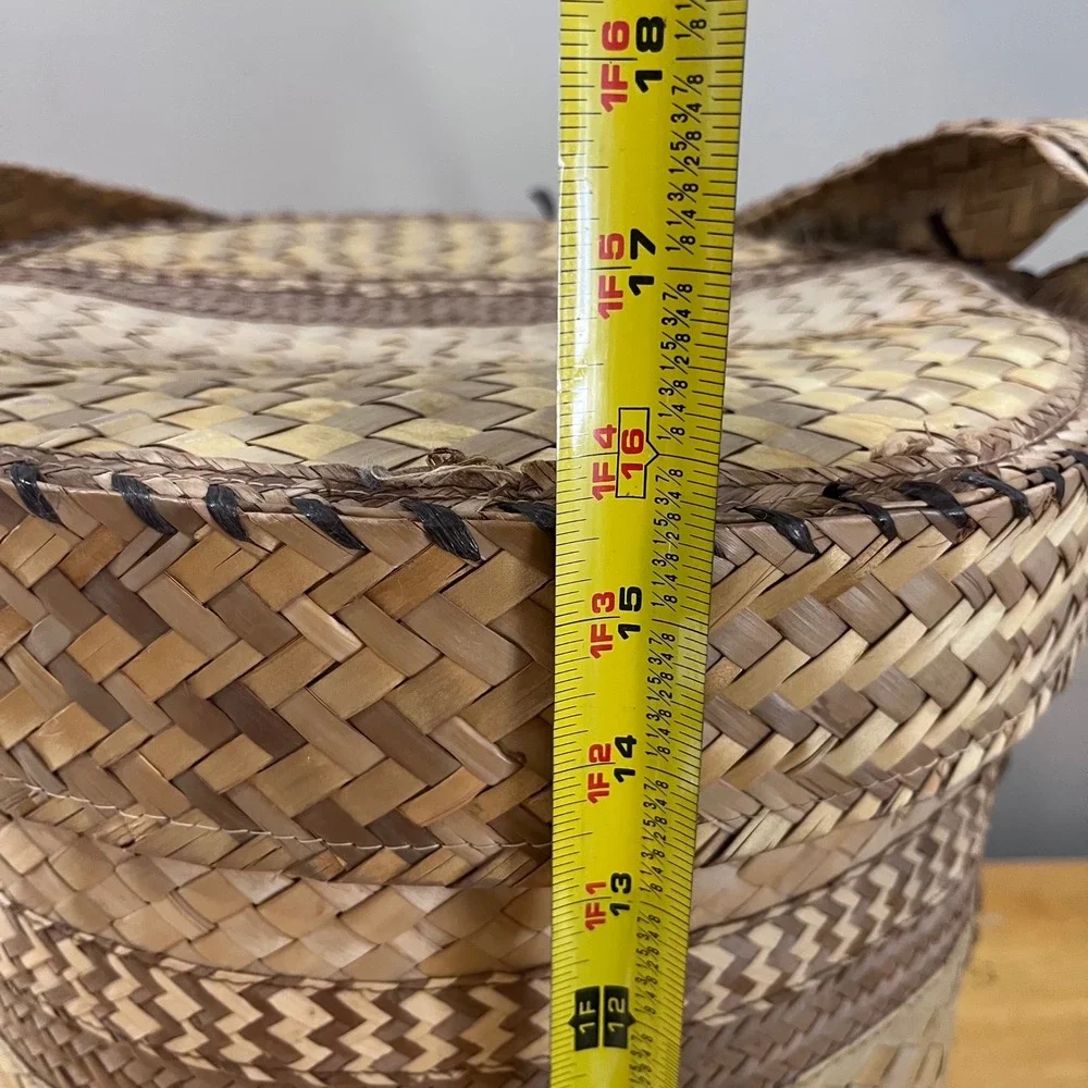 Vtg Hand‎ Woven Pandanus Leaf Basket Lid Handle Lined Boho Tropical Tribal Decor